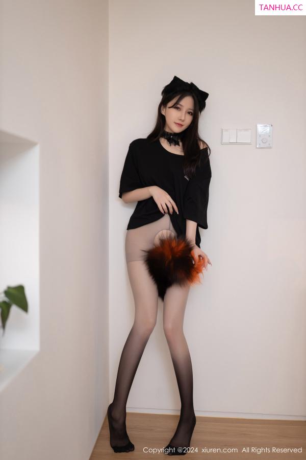 鱼子酱fish  [XiuRen]高清写真图 2024.10.18 No.9314 鱼子酱Fish 美腿黑丝第14张图片